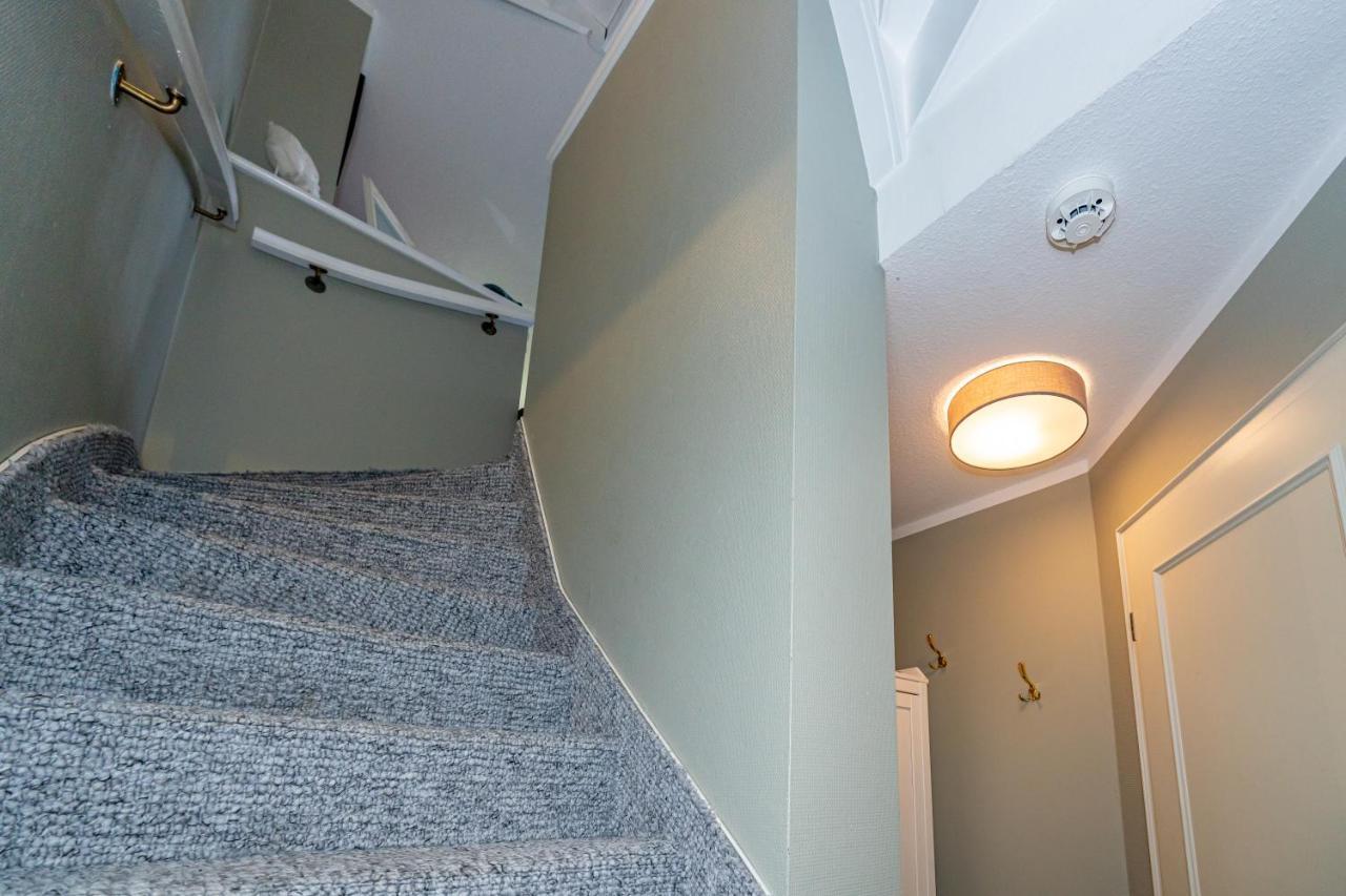 Gemütliche Wohnung unter Reet mit Pool und Sauna in Keitum Exterior foto